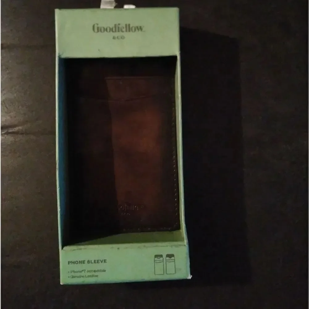 ⬇️⬇️⬇️Goodfellow & Co iPhone 7 Phone Sleeve